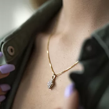 Bilde nummer 2 av Pan Jewelry, Anheng i 585 gult gull med diamanter 0,33 ct