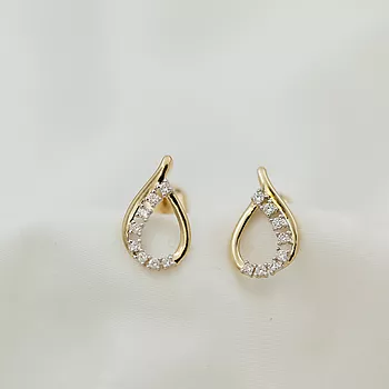Bilde nummer 4 av Pan Jewelry, Øredobber i 585 gult gull med diamanter og dråpeform 0,15 ct