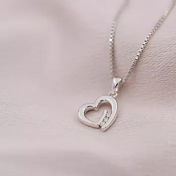 Bilde nummer 4 av Pan Jewelry, Smykke i 925 sølv med zirkonia og hjerte