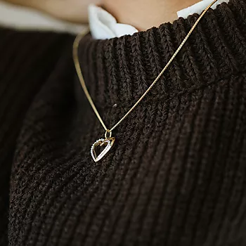 Bilde nummer 3 av Pan Jewelry, Anheng i 585 gult gull med zirkonia og hjerte