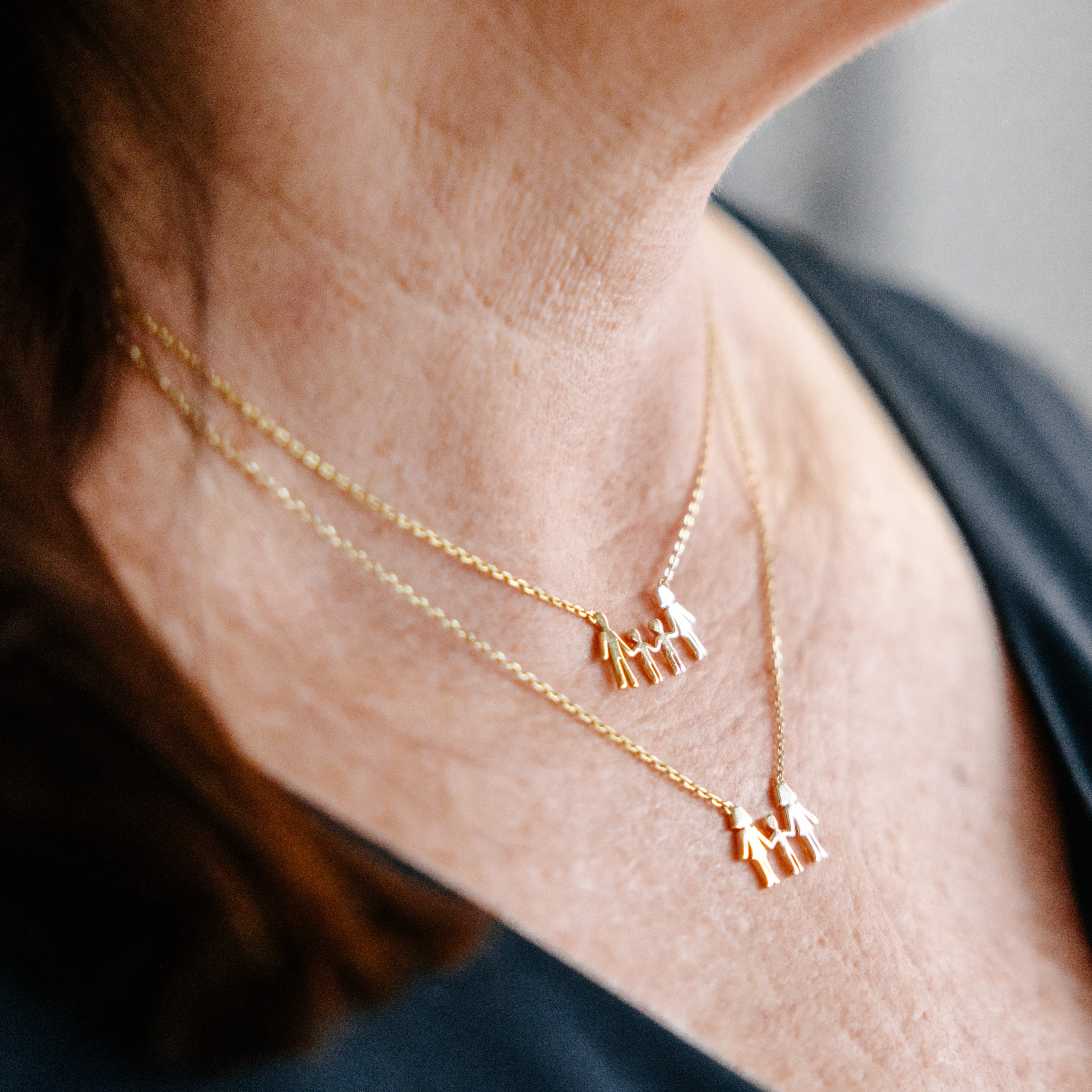 Bilde nummer 3 av Pan Jewelry, Familiesmykke med mor, far og en sønn i forgylt 925 sølv