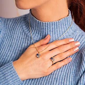 Bilde nummer 4 av Pan Jewelry, Smykke i forgylt 925 sølv med blå zirkonia