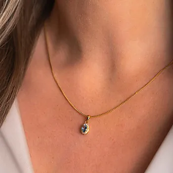 Bilde nummer 3 av Pan Jewelry, Athens Charm smykke i forgylt 925 sølv med syntetisk blå spinell