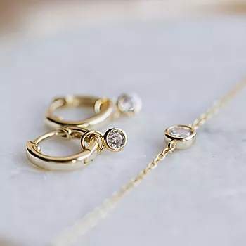 Bilde nummer 4 av Pan Jewelry, Armbånd i 925 forgylt sølv med hvit zirkonia