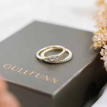 Bilde nummer 3 av 2-i-1 ring i 925 forgylt sølv med zirkonia