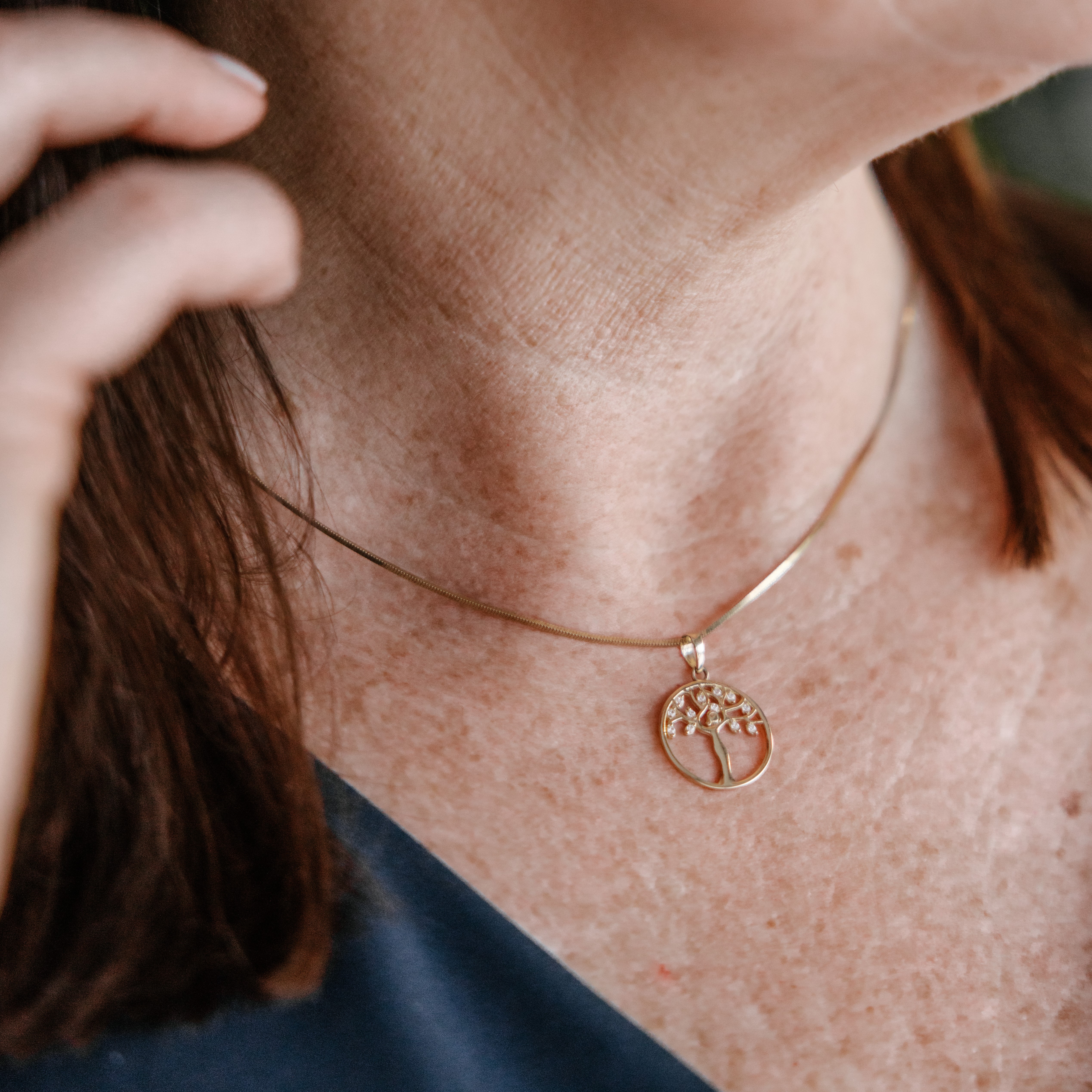 Bilde nummer 4 av Pan Jewelry, Anheng i 585 gult gull med modertre og zirkonia