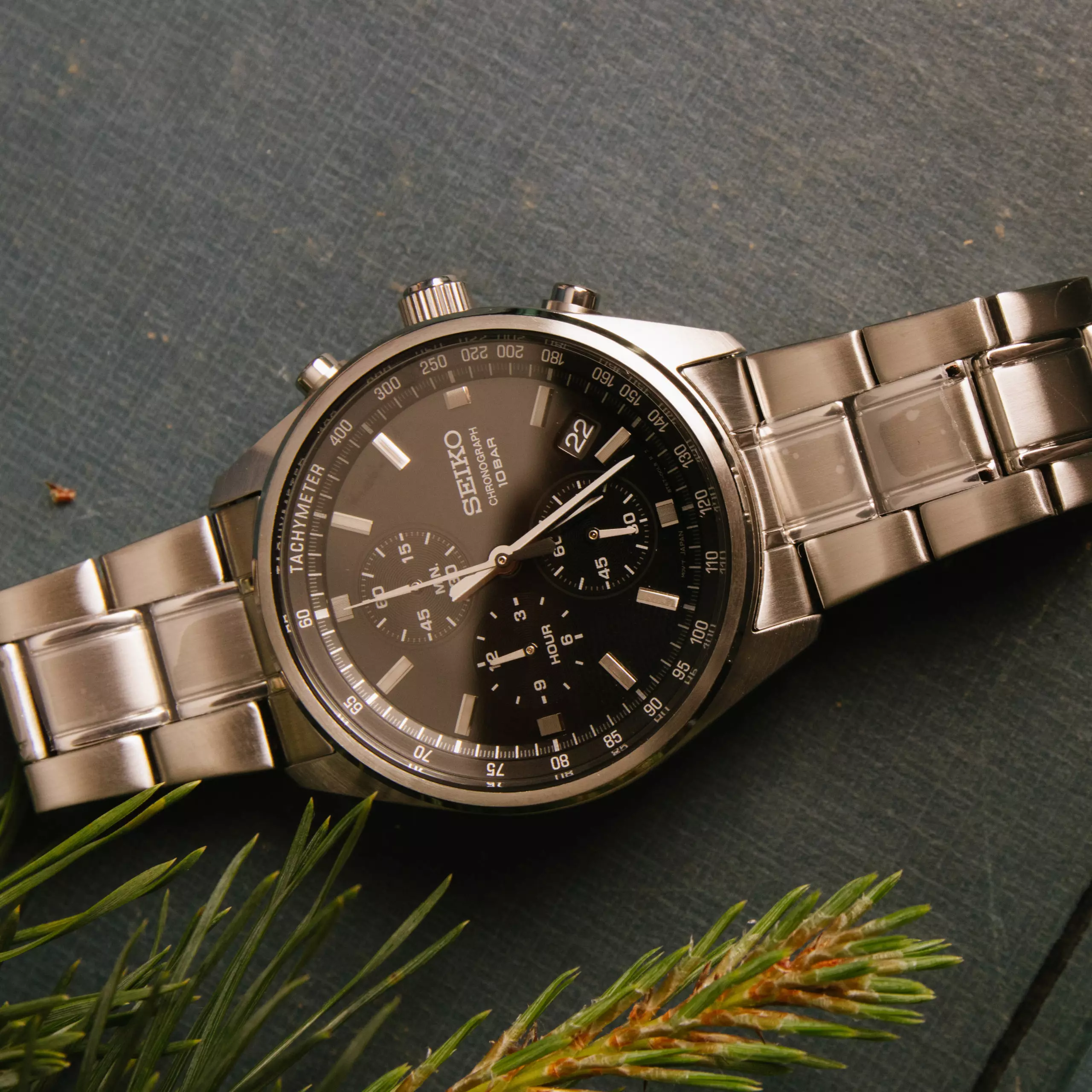 Bilde nummer 4 av Seiko, Basic herreklokke med stållenke og kronograf