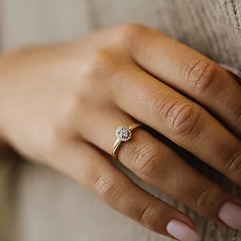 Bilde nummer 2 av Pan Jewelry, Diamantring i 585 gult gull 0,15 ct