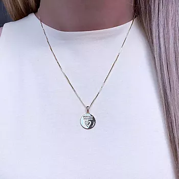 Bilde nummer 2 av Pan Jewelry, Smykke i forgylt 925 sølv med zirkonia med teksten FOREVER FRIENDS