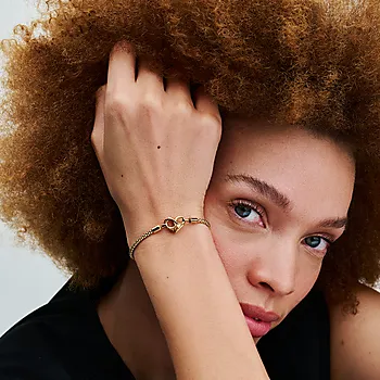 Bilde nummer 2 av Pandora Moments, Armbånd i 925 forgylt sølv med nagler