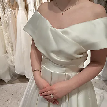 Bilde nummer 2 av En gang til brudekjole, Eva Lendell