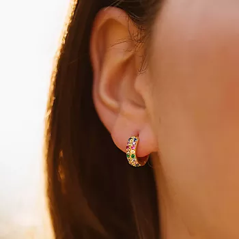 Bilde nummer 2 av Janne Formoe by Pan Jewelry, Øredobber i forgylt sølv med fargede zirkonia