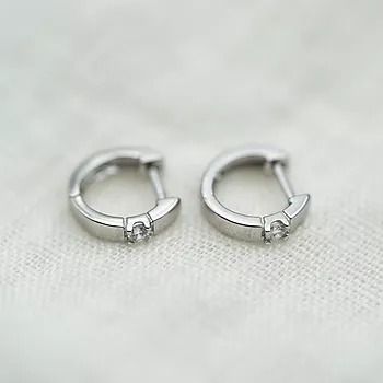 Bilde nummer 3 av Pan Jewelry, Øreringer i 925 sølv med zirkonia