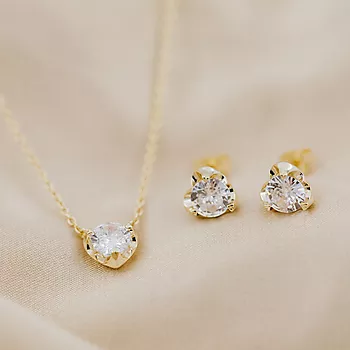 Bilde nummer 3 av Pan Jewelry, Smykkesett i 925 forgylt sølv med zirkonia og hjerter