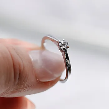 Bilde nummer 4 av Olivia diamantring i 585 hvitt gull 0,20 ct