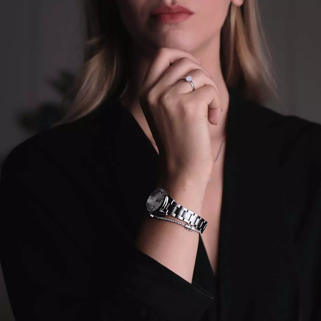 Bilde nummer 4 av Seiko, Basic dameklokke med stållenke