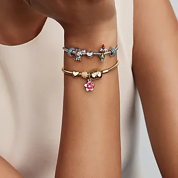 Bilde nummer 2 av Disney charms med Moana blomst