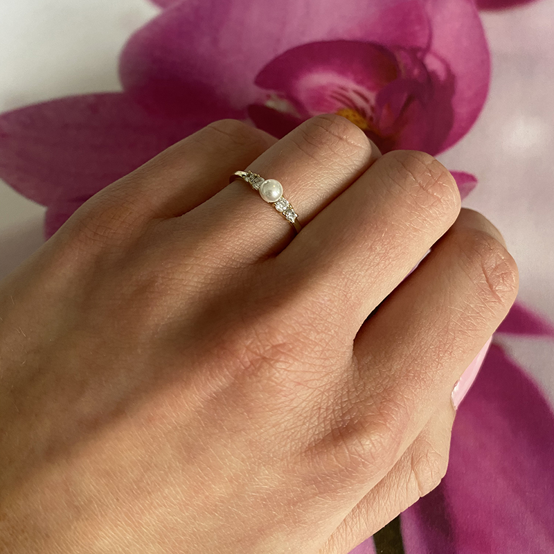 Bilde nummer 2 av Pan Jewelry, Ring i 925 forgylt sølv med perlemor