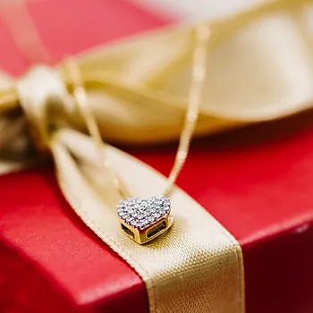 Bilde nummer 3 av Mille diamantsmykke i 375 gult gull 0,08 ct