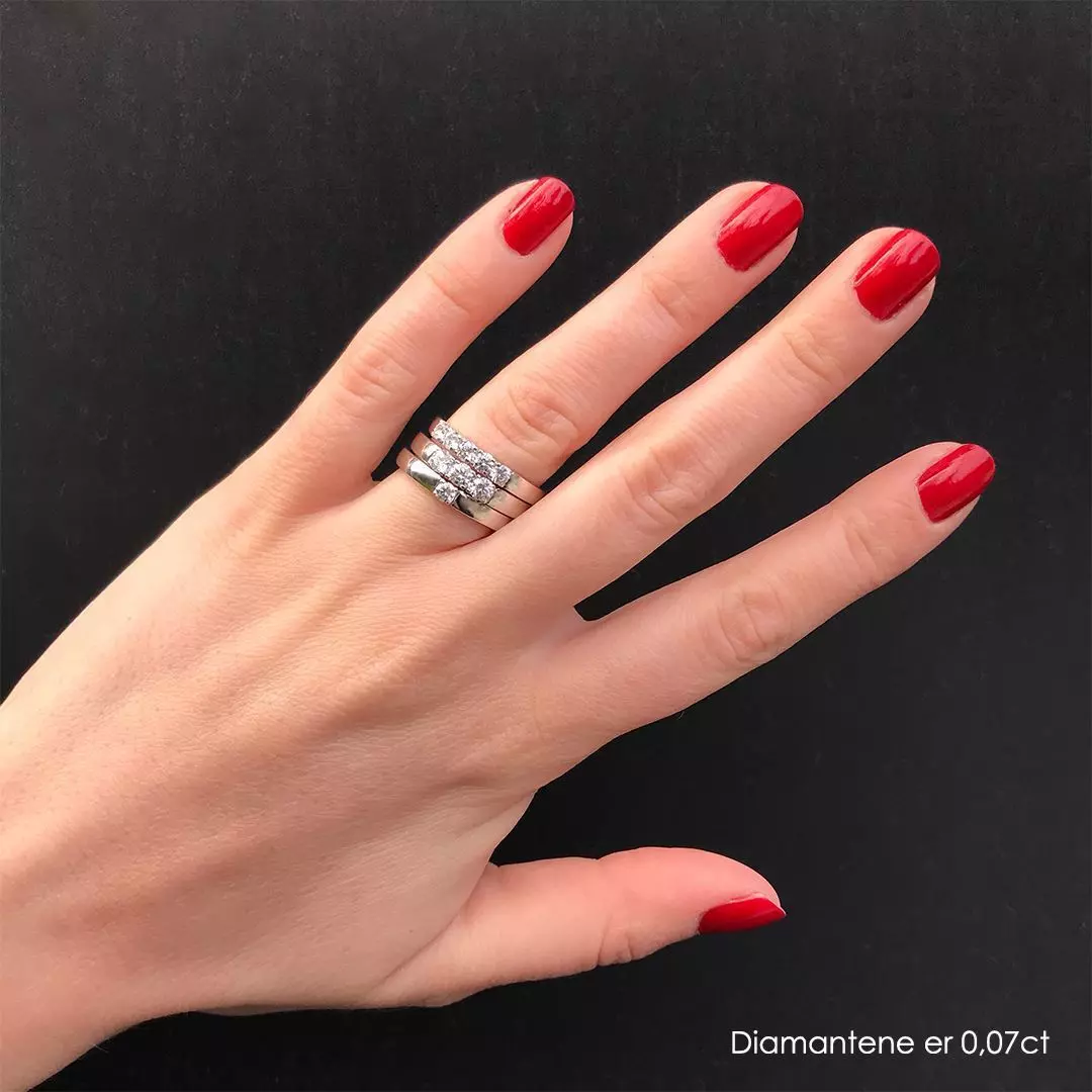 Bilde nummer 2 av Pan Jewelry, Angelica alliansering i 585 hvitt gull med diamanter 0,09 ct WSI