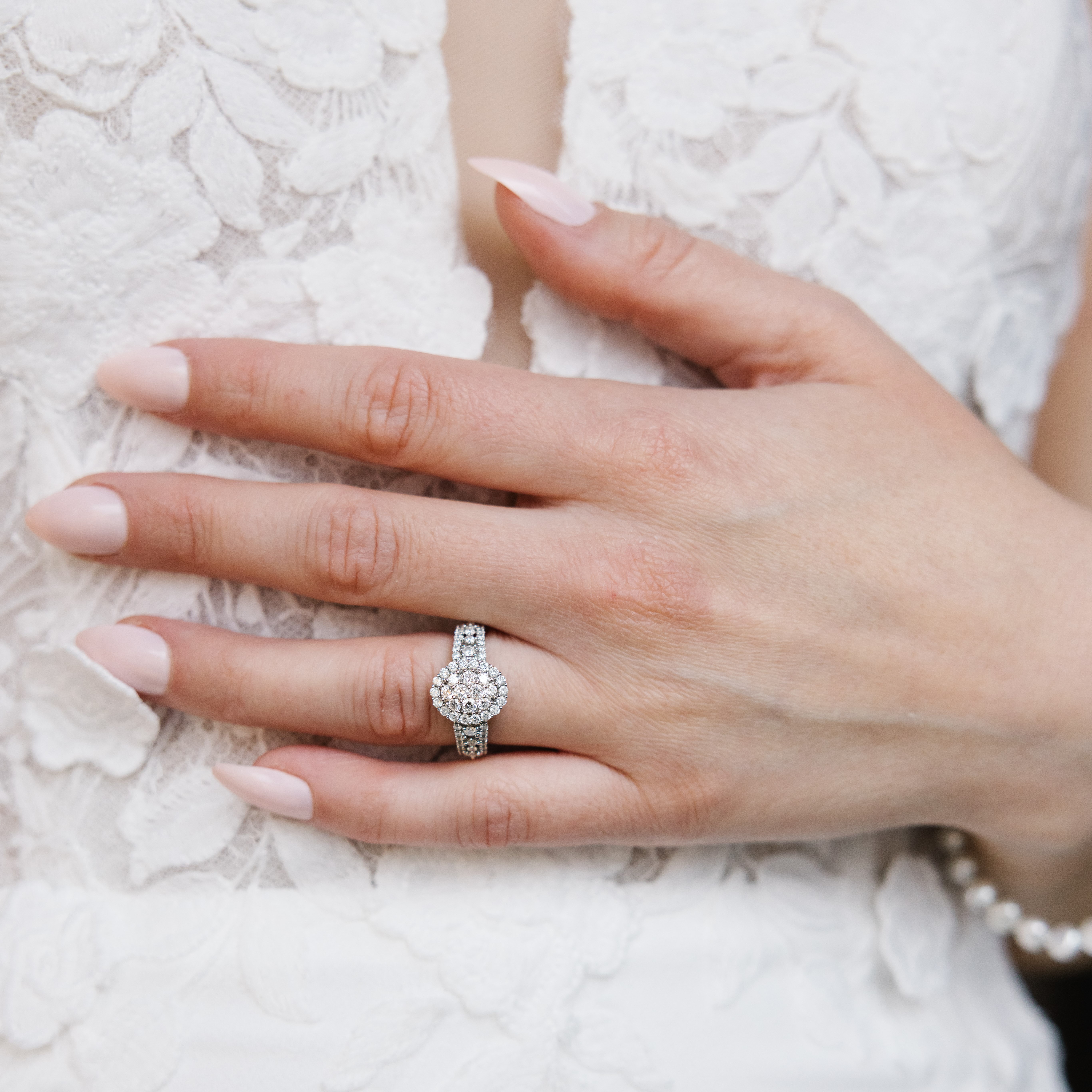 Bilde nummer 4 av Alexandra, Diamantring i 585 hvitt gull 1,12 ct