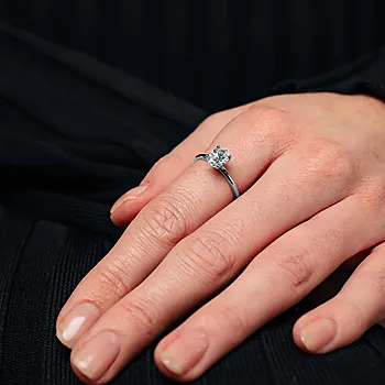 Bilde nummer 2 av Empress LAB diamantring i 585 hvitt gull 1,25 ct