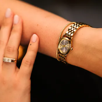 Bilde nummer 2 av Dameklokke med oval skive