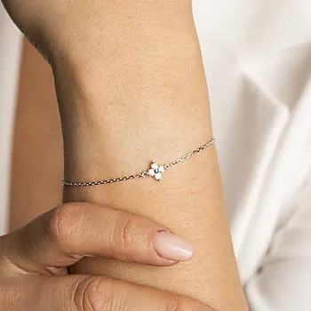 Bilde nummer 2 av Pan Jewelry, Blomst armbånd i 925 rhodinert sølv med zirkonia