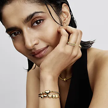 Bilde nummer 2 av Charms i 925 forgylt sølv med sol