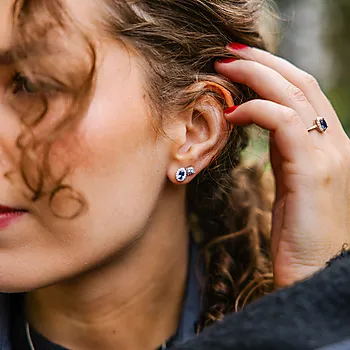 Bilde nummer 3 av Pan Jewelry, Athens Charm øredobber i 925 sølv med blå zirkonia
