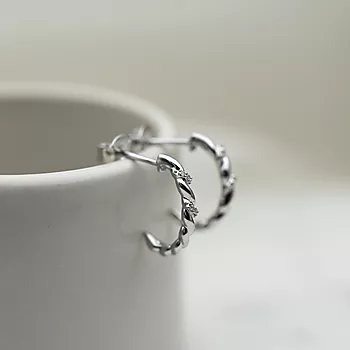 Bilde nummer 3 av Pan Jewelry, Øredobber i 585 hvitt gull med diamanter 0,02 ct