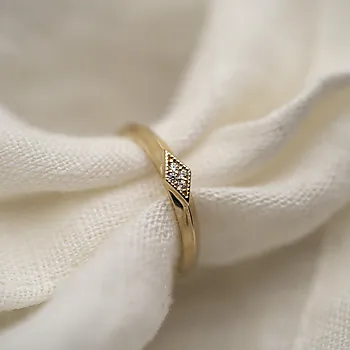 Bilde nummer 3 av Pan Jewelry, Ring i 585 gult gull med zirkonia