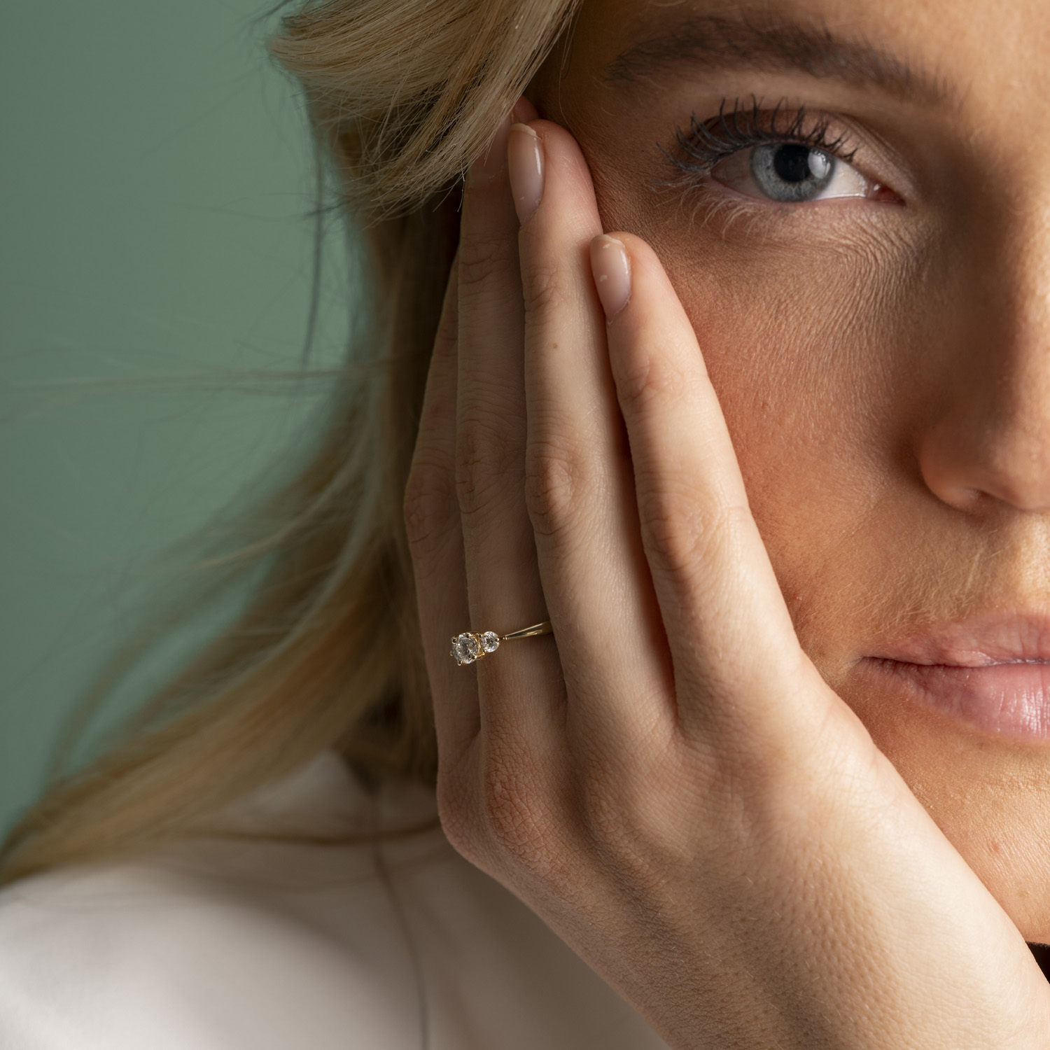 Bilde nummer 3 av Gems by Gulldia, Ring i 585 gult gull med LAB diamanter 0,50 ct TWSI