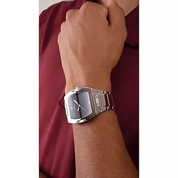 Bilde nummer 3 av Guess, Casual Life herreklokke med stållenke