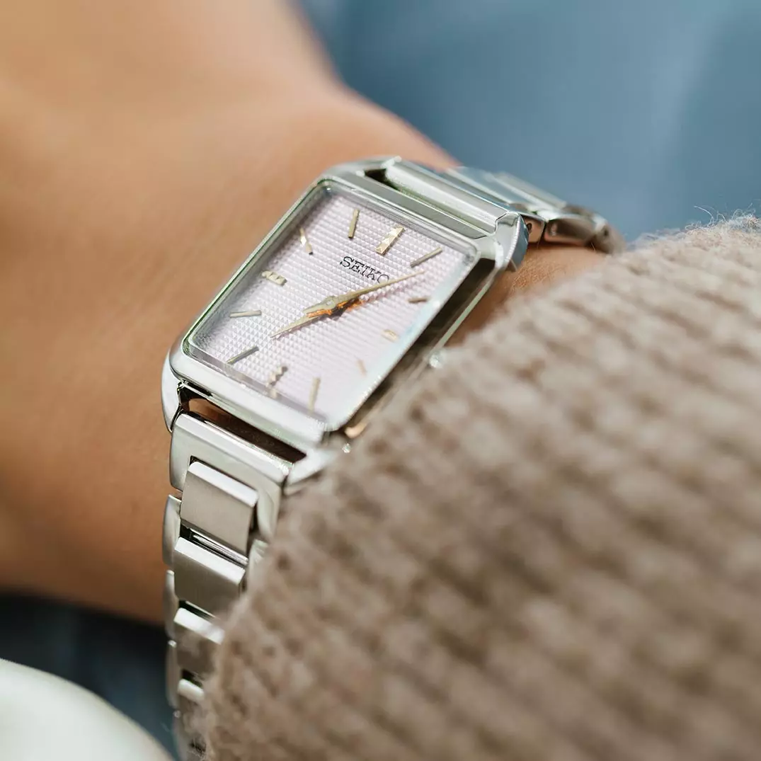 Bilde nummer 2 av Seiko, Basic dameklokke med stållenke