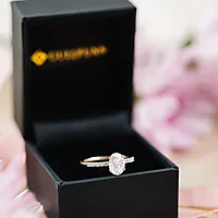 Bilde nummer 6 av Julie diamantring i 375 gult gull 0,12 ct med moissanite