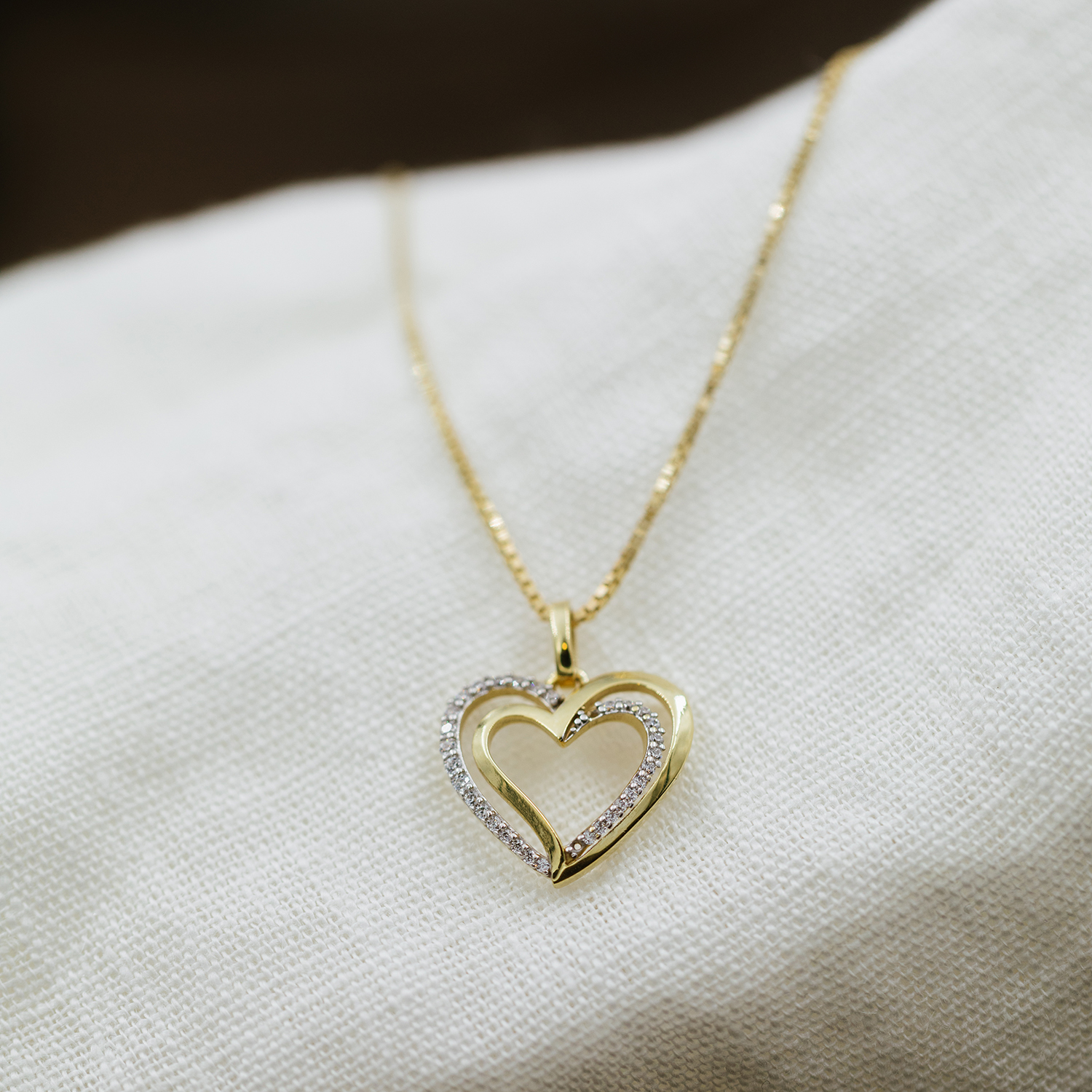 Bilde nummer 2 av Pan Jewelry, Anheng i 585 gult gull med zirkonia og hjerte