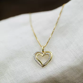 Bilde nummer 2 av Pan Jewelry, Anheng i 585 gult gull med zirkonia og hjerte