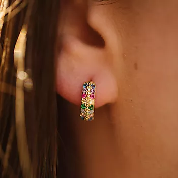 Bilde nummer 3 av Janne Formoe by Pan Jewelry, Øredobber i forgylt sølv med fargede zirkonia