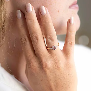 Bilde nummer 3 av Diamantring i 585 gull 0,08 ct og turmalin