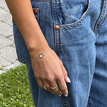Bilde nummer 2 av Hibiscus armbånd i stål