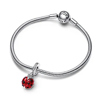 Bilde nummer 4 av Pandora Moments, Charm i 925 sølv med marihøne
