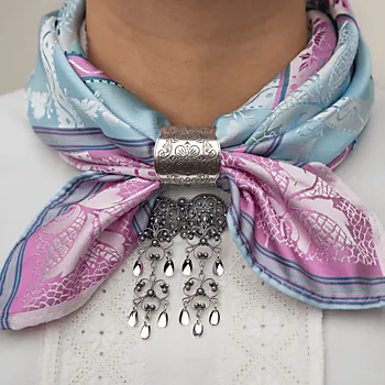 Bilde nummer 2 av Skjerfring i 830 oksidert sølv med mønster