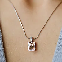 Bilde nummer 3 av Jacqueline diamantanheng i 375 roségull 0,20 ct med morganitt