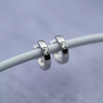 Bilde nummer 2 av Pan Jewelry, Øreringer i 925 sølv med zirkonia