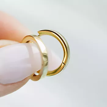 Bilde nummer 2 av Pan Jewelry, Øreringer i 585 gult gull