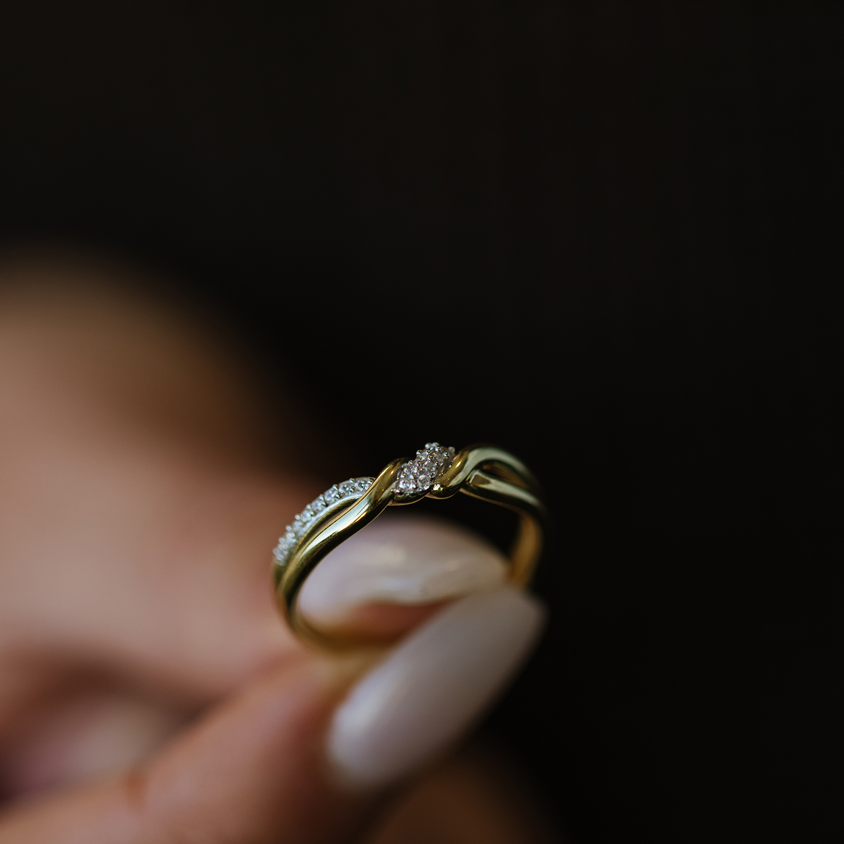 Bilde nummer 3 av Pan Jewelry, Ring i 585 gult gull med zirkonia og flettemønster