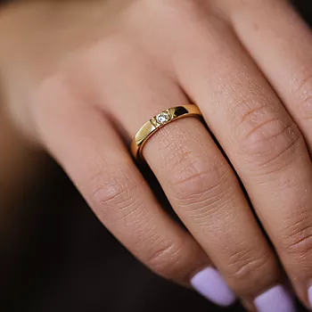 Bilde nummer 2 av Pan Jewelry, Lady alliansering i 585 gult gull med diamanter 0,10 ct TWSI