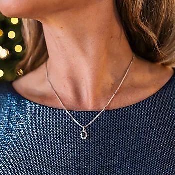 Bilde nummer 2 av Diamantanheng i 585 hvitt gull 0,14 ct med safir