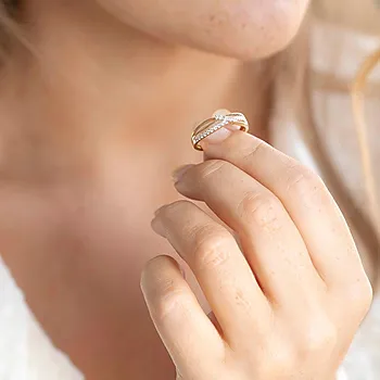 Bilde nummer 2 av Diamantring i 585 gult gull 0,21 ct